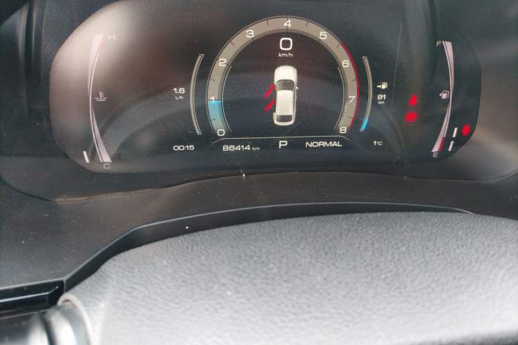 Used Haval F7x 2019 1.5T Two-Wheel Drive Smart & Trendy Edition Odometer Close Up