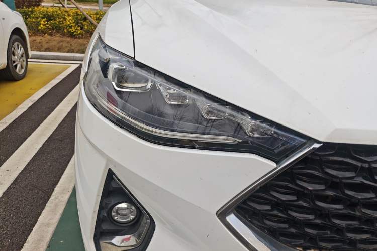 Used Haval F7x 2019 1.5T Two-Wheel Drive Smart & Trendy Edition Right Front Headlight