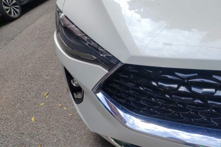 Used Haval F7x 2019 1.5T Two-Wheel Drive Smart & Trendy Edition Right Front Headlight