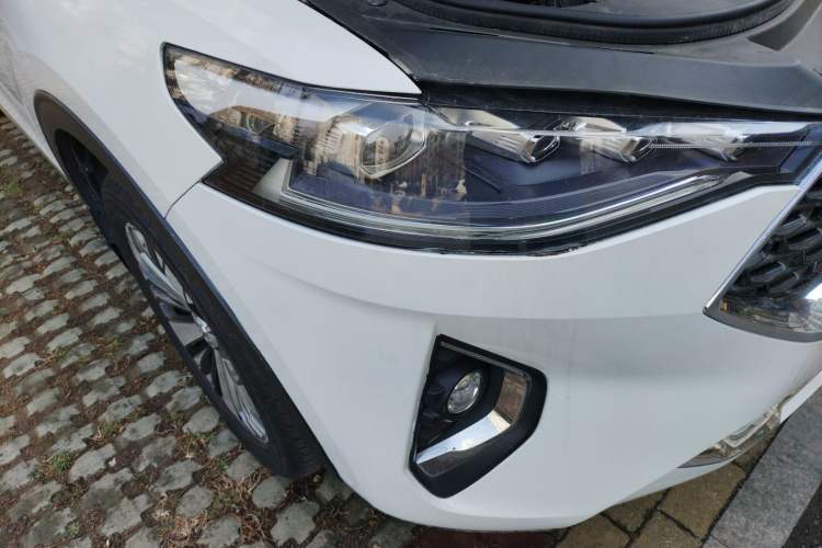 Used Haval F7x 2019 1.5T Two-Wheel Drive Smart & Trendy Edition Right Front Headlight