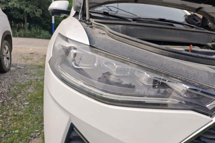 Used Haval F7x 2019 1.5T Two-Wheel Drive Smart & Trendy Edition Right Front Headlight
