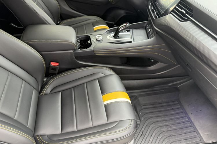 Used Haval F7x 2019 2.0T Two-Wheel Drive Intelligent Technology Edition Right Front Seat