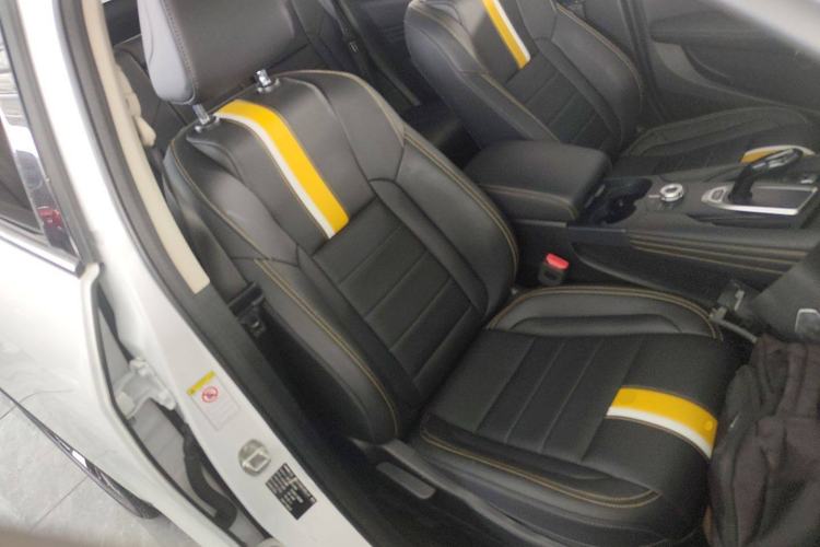 Used Haval F7x 2019 2.0T Two-Wheel Drive Smart & Stylish Play Edition Right Front Seat