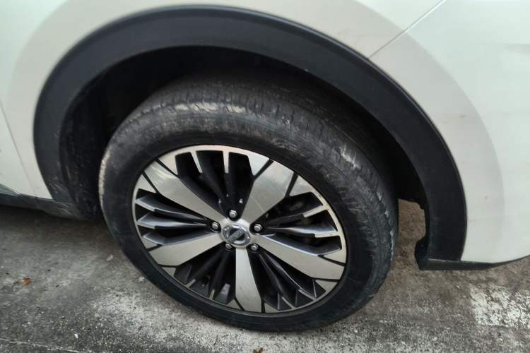 Used Haval F7x 2019 1.5T Two-Wheel Drive Smart & Trendy Edition Right Front Wheel Hub