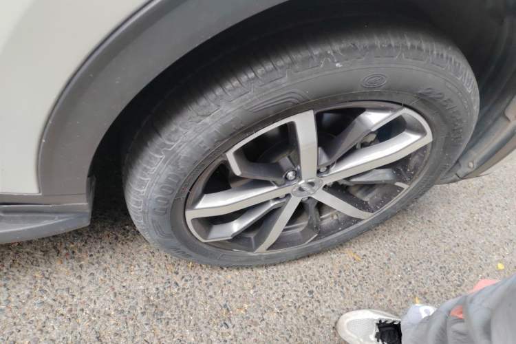 Used Haval F7x 2019 1.5T Two-Wheel Drive Smart & Trendy Edition Right Front Wheel Hub