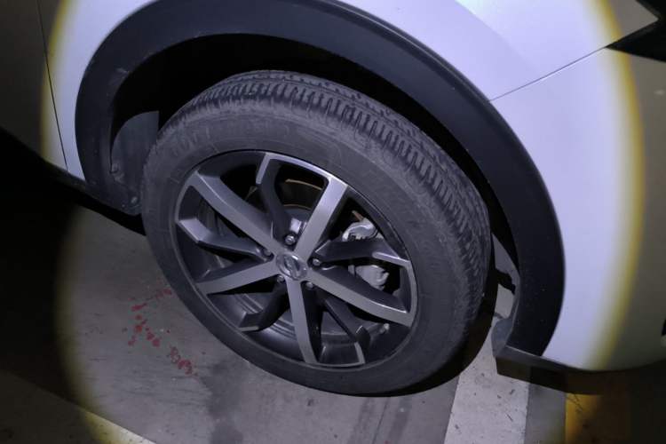Used Haval F7x 2019 1.5T Two-Wheel Drive Smart & Trendy Edition Right Front Wheel Hub