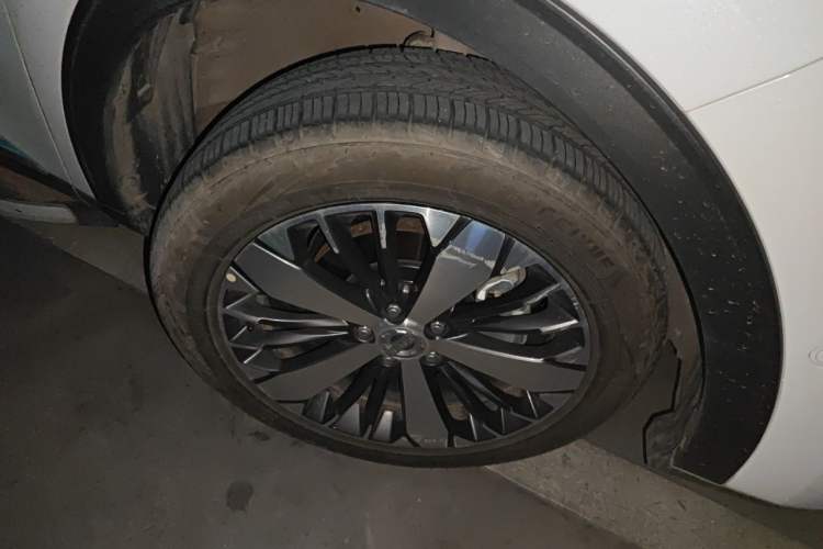 Used Haval F7x 2019 1.5T Two-Wheel Drive Intelligent Technology Edition Right Front Wheel Hub