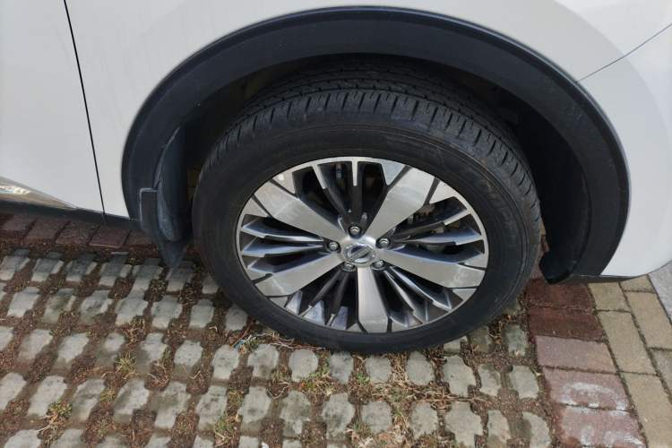 Used Haval F7x 2019 1.5T Two-Wheel Drive Smart & Trendy Edition Right Front Wheel Hub