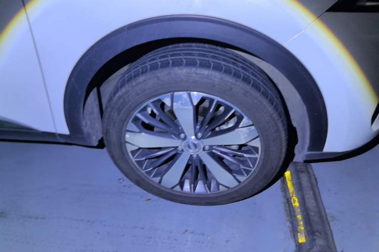 Used Haval F7x 2019 2.0T Two-Wheel Drive Smart & Stylish Play Edition Right Front Wheel Hub