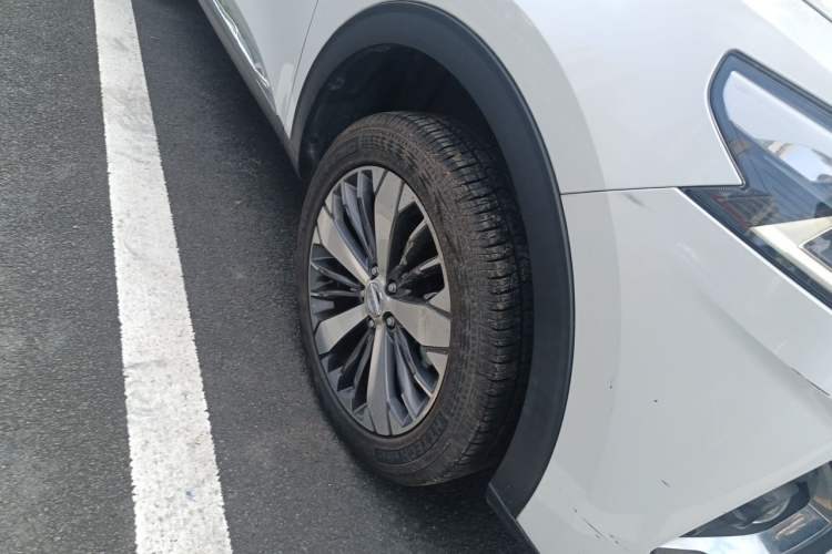 Used Haval F7x 2019 1.5T Two-Wheel Drive Smart & Trendy Edition Right Front Wheel Hub
