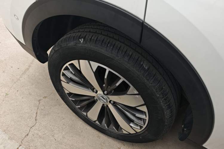 Used Haval F7x 2019 1.5T Two-Wheel Drive Intelligent Technology Edition Right Rear Wheel Hub