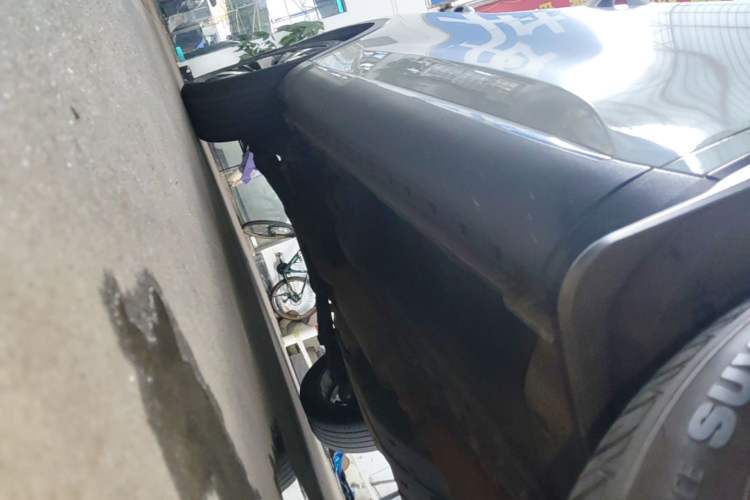 Used Haval F7x 2019 2.0T Two-Wheel Drive Intelligent Technology Edition Right Side Sill