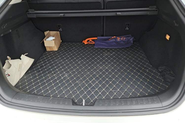 Used Haval F7x 2019 2.0T Two-Wheel Drive Intelligent Technology Edition Trunk