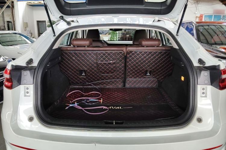 Used Haval F7x 2019 2.0T Two-Wheel Drive Intelligent Technology Edition Trunk