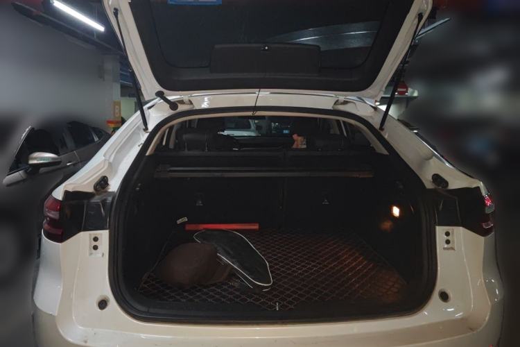 Used Haval F7x 2019 1.5T Two-Wheel Drive Intelligent Technology Edition Trunk