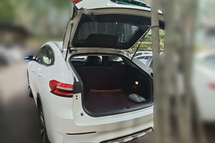 Used Haval F7x 2019 1.5T Two-Wheel Drive Smart & Trendy Edition Trunk