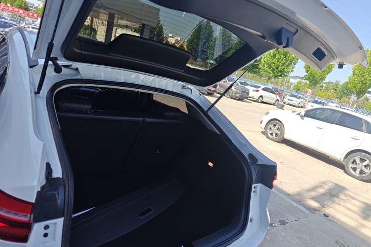 Used Haval F7x 2019 1.5T Two-Wheel Drive Intelligent Technology Edition Trunk