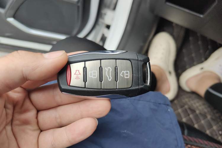 Used Haval F7x 2019 1.5T Two-Wheel Drive Intelligent Technology Edition Vehicle Key