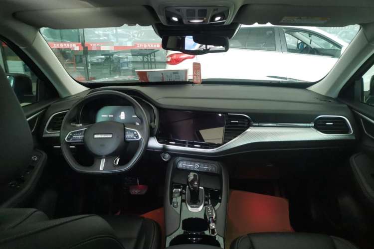 Used Haval F7x 2021 1.5T Two-Wheel Drive Smart Technology Edition Center Console