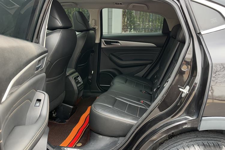 Used Haval F7x 2021 1.5T Two-Wheel Drive Smart Technology Edition Center Console
