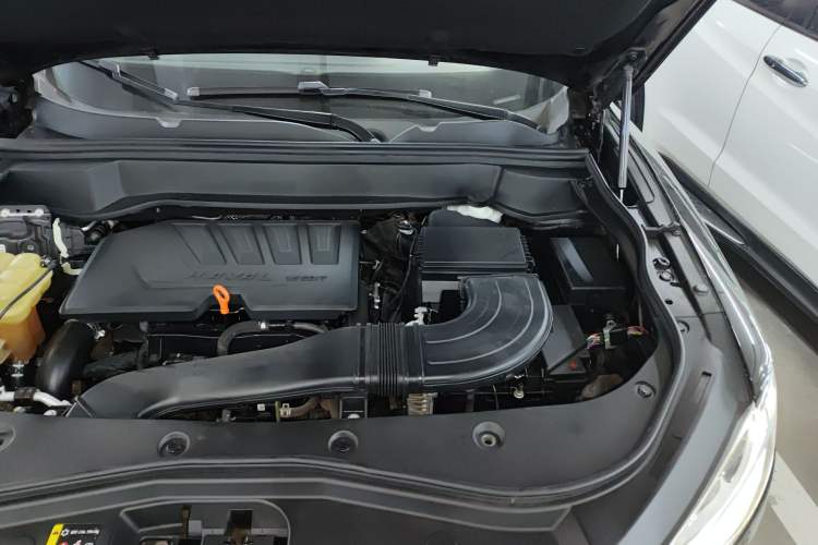 Used Haval F7x 2021 1.5T Two-Wheel Drive Smart Technology Edition Engine Bay Left