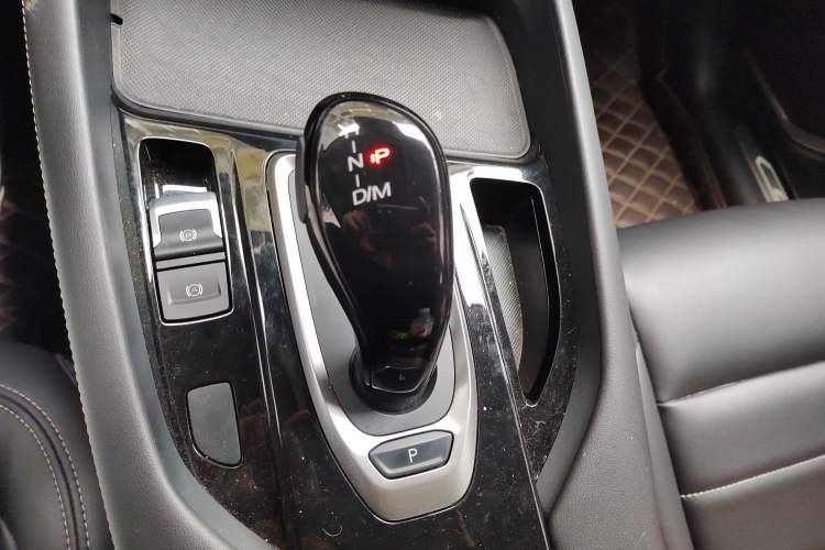 Used Haval F7x 2021 1.5T Two-Wheel Drive Smart & Trendy Edition Gear Lever