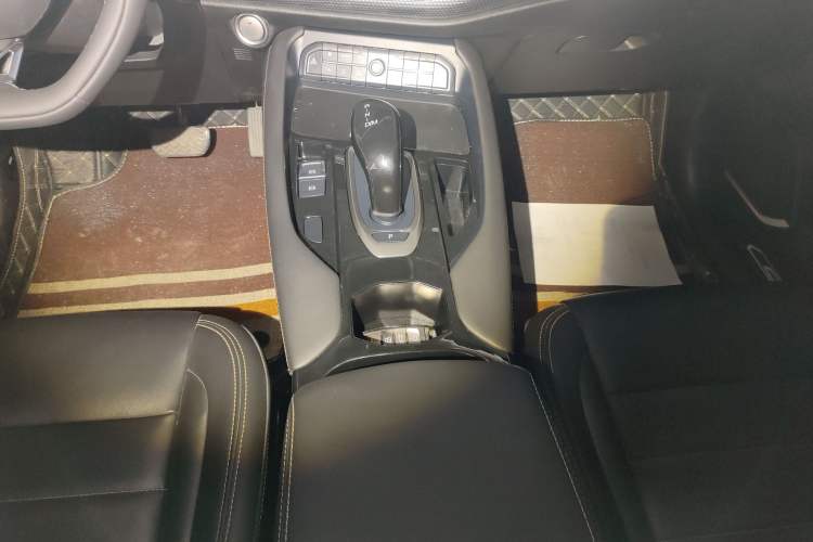 Used Haval F7x 2021 1.5T Two-Wheel Drive Smart & Trendy Edition Gear Lever