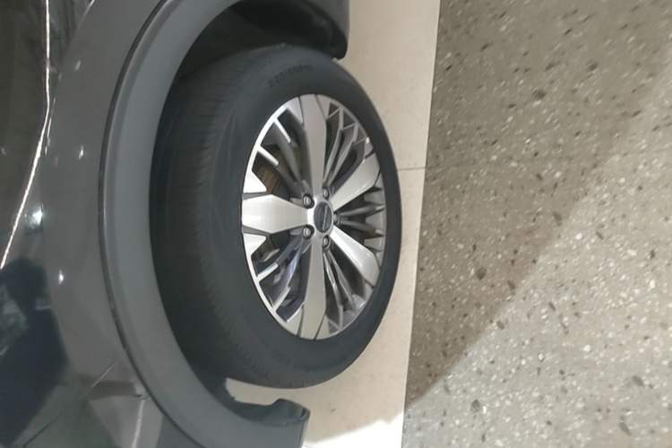 Used Haval F7x 2021 1.5T Two-Wheel Drive Smart & Trendy Edition Left Front Wheel Hub