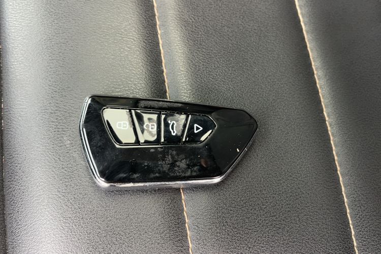 Used Haval F7x 2021 1.5T Two-Wheel Drive Smart Technology Edition Left Rear Seat