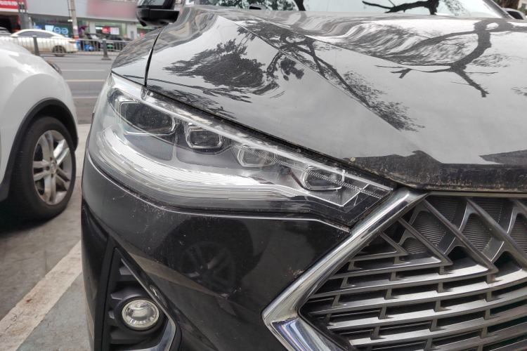 Used Haval F7x 2021 1.5T Two-Wheel Drive Smart & Trendy Edition Right Front Headlight