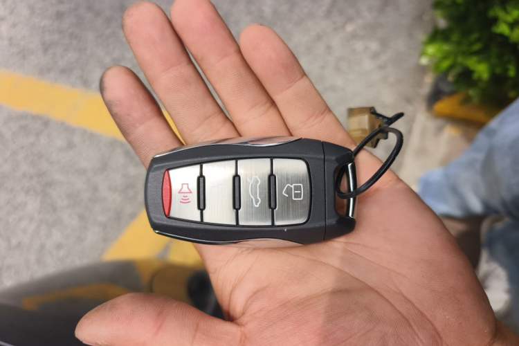 Used Haval F7x 2021 1.5T Two-Wheel Drive Smart & Trendy Edition Vehicle Key