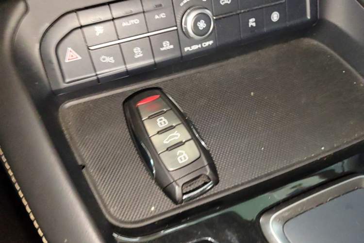 Used Haval F7x 2021 1.5T Two-Wheel Drive Smart & Trendy Edition Vehicle Key