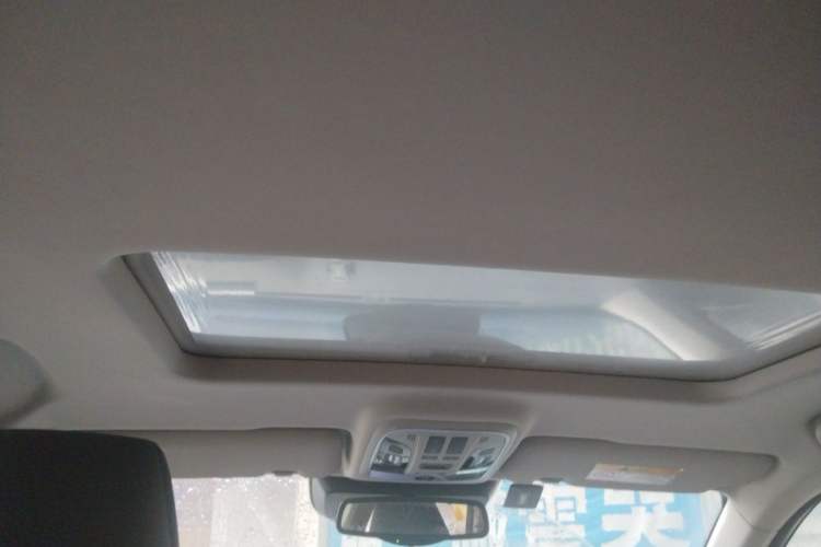 Used Haval F7x 2021 2.0T All-Wheel-Drive Intelligent Performance Version Headliner
