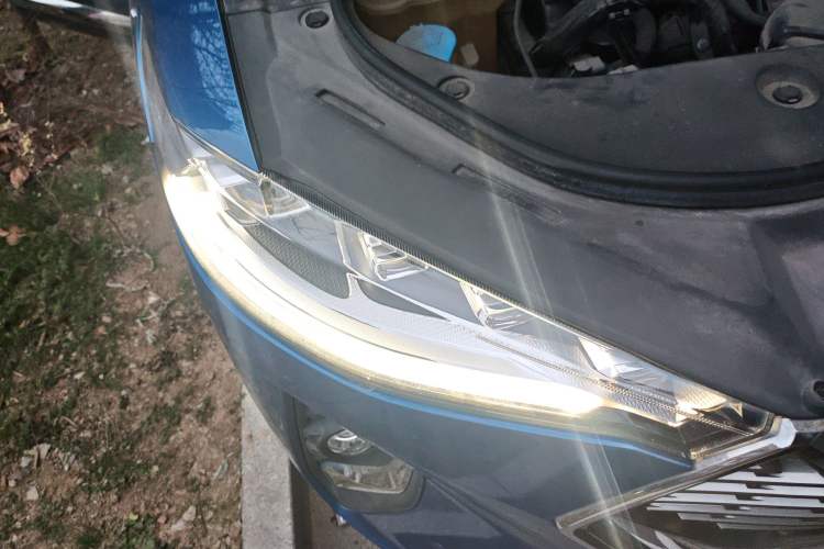 Used Haval F7x 2021 2.0T Two-Wheel Drive Intelligent Technology Edition Right Front Headlight