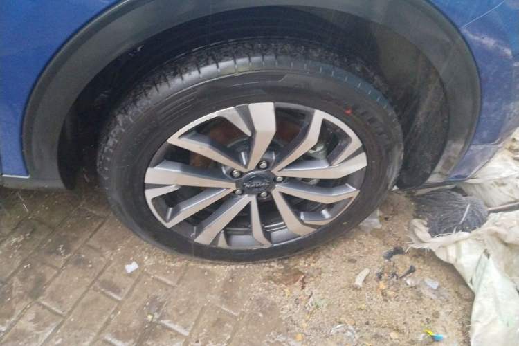 Used Haval F7x 2021 2.0T All-Wheel-Drive Intelligent Performance Version Right Front Wheel Hub