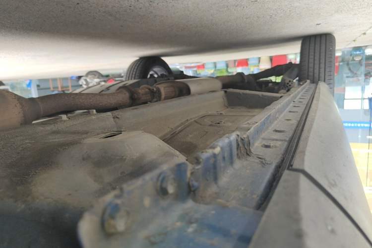 Used Haval F7x 2021 1.5T Two-Wheel Drive Smart & Trendy Edition Right Side Sill