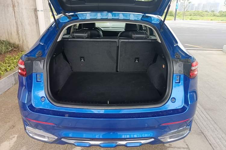 Used Haval F7x 2021 2.0T Two-Wheel Drive Intelligent Technology Edition Trunk