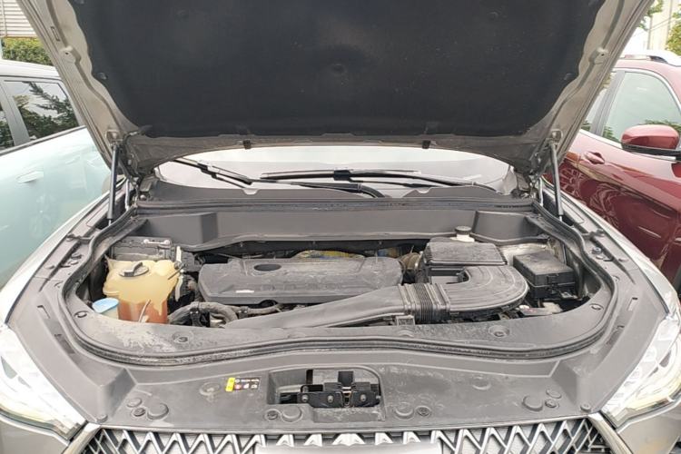Used Haval F7x 2021 2.0T Two-Wheel Drive Smart & Trendy Edition Engine Bay