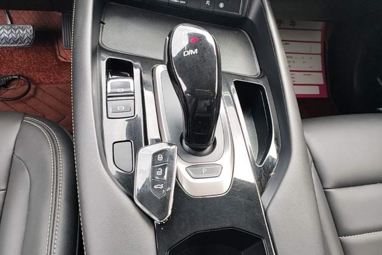 Used Haval F7x 2021 2.0T Two-Wheel Drive Smart & Trendy Edition Gear Lever