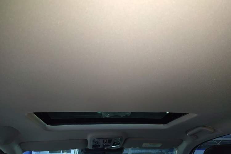 Used Haval F7x 2021 1.5T Two-Wheel Drive Smart & Trendy Edition Headliner
