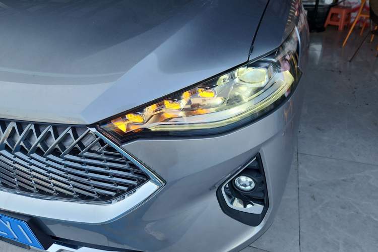 Used Haval F7x 2021 1.5T Two-Wheel Drive Smart & Trendy Edition Left Front Headlight