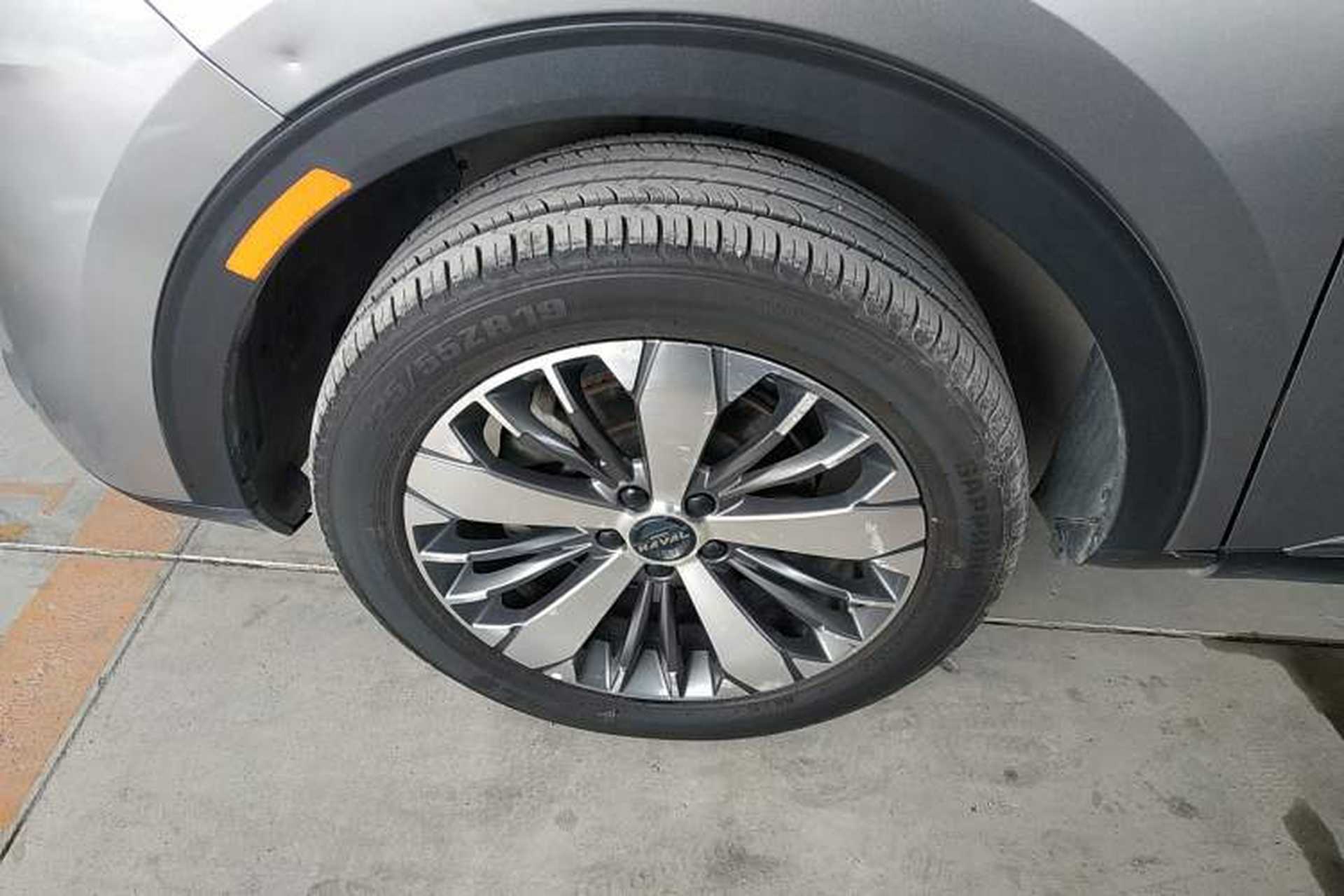Used Haval F7x 2021 2.0T Two-Wheel Drive Intelligent Technology Edition Left Front Wheel Hub