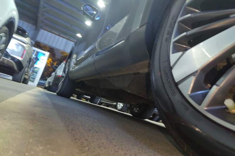 Used Haval F7x 2021 1.5T Two-Wheel Drive Smart & Trendy Edition Left Side Sill