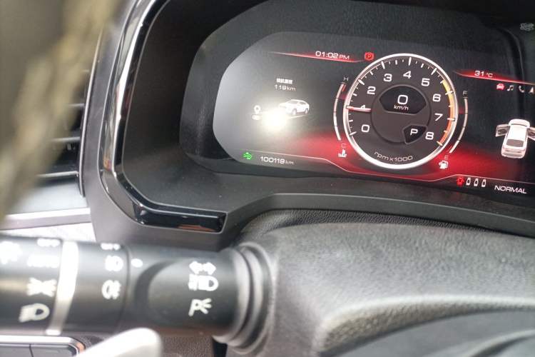 Used Haval F7x 2021 2.0T All-Wheel-Drive Intelligent Performance Version Odometer Close Up