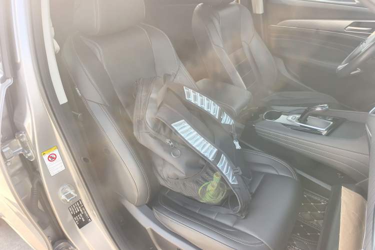 Used Haval F7x 2021 2.0T Two-Wheel Drive Intelligent Technology Edition Right Front Seat