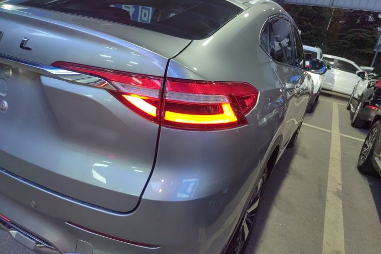Used Haval F7x 2021 1.5T Two-Wheel Drive Smart & Trendy Edition Right Rear Taillight