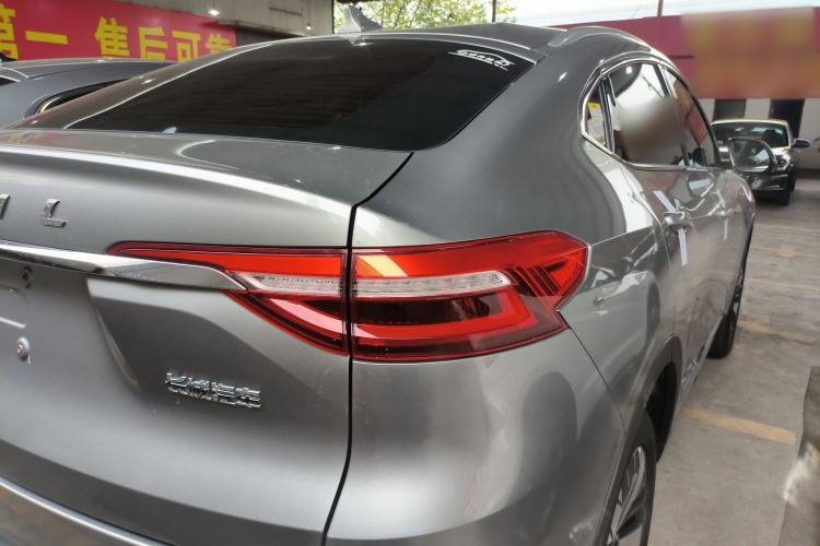 Used Haval F7x 2021 1.5T Two-Wheel Drive Smart & Trendy Edition Right Rear Taillight