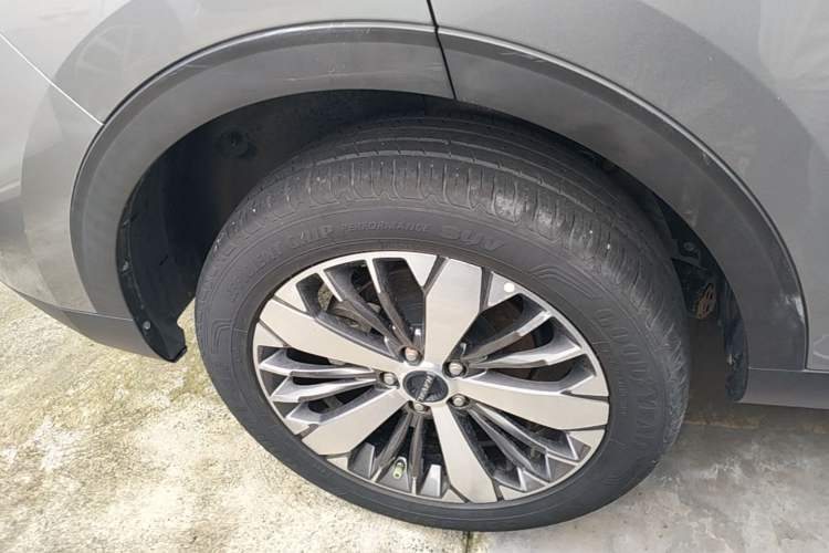 Used Haval F7x 2021 2.0T Two-Wheel Drive Smart & Trendy Edition Right Rear Wheel Hub
