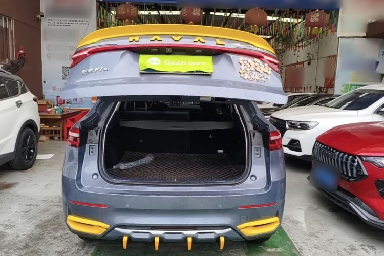 Used Haval F7x 2021 2.0T All-Wheel-Drive Intelligent Performance Version Trunk