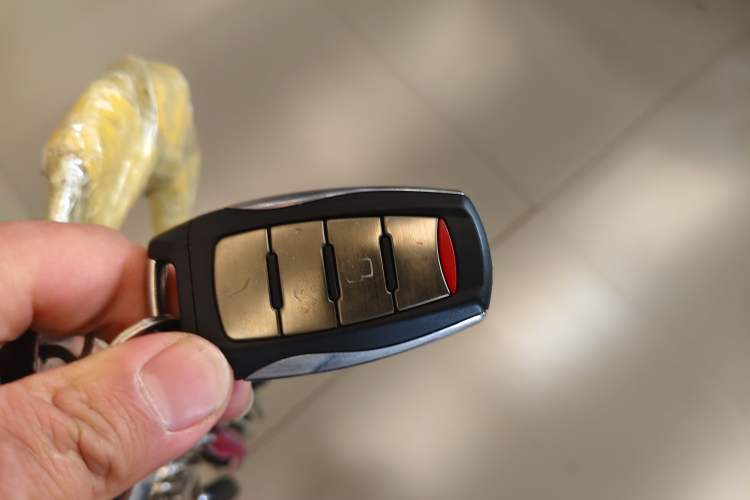 Used Haval F7x 2021 2.0T Two-Wheel Drive Intelligent Technology Edition Vehicle Key